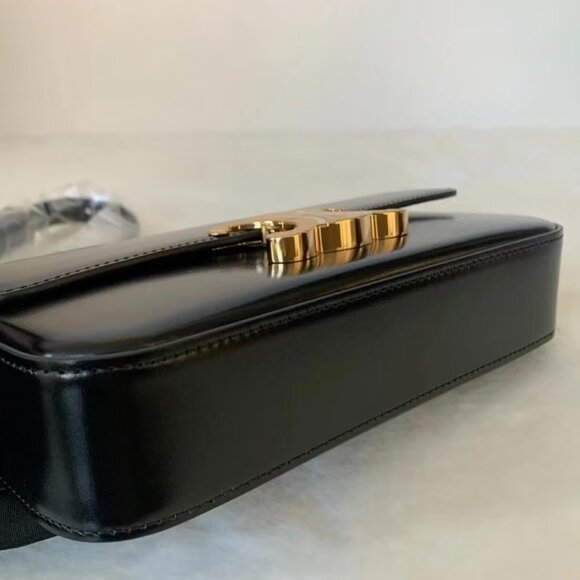 Celine Triomphe Leather Shoulder Bag🫂🫐 - Picture 2 of 4